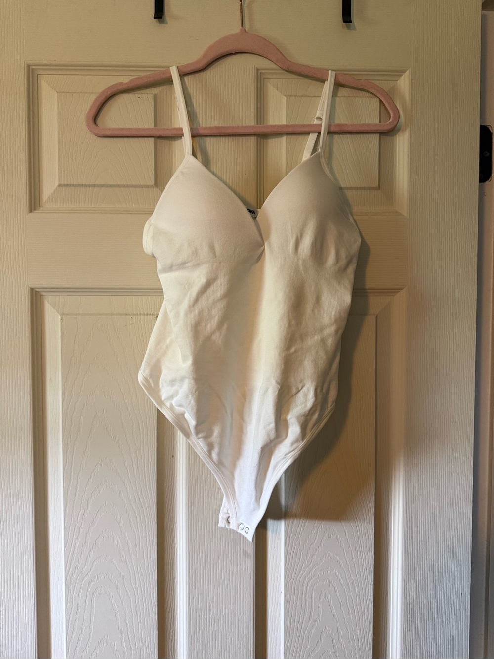 NWT | Fashion Nova | Serenity Sculpted Seamless Bodysuit | White | Size: M/L